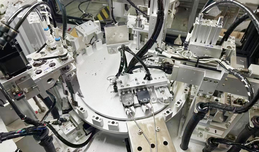 卓惟電子煙自動(dòng)注油機(jī) 卓惟電子煙自動(dòng)注油機(jī)