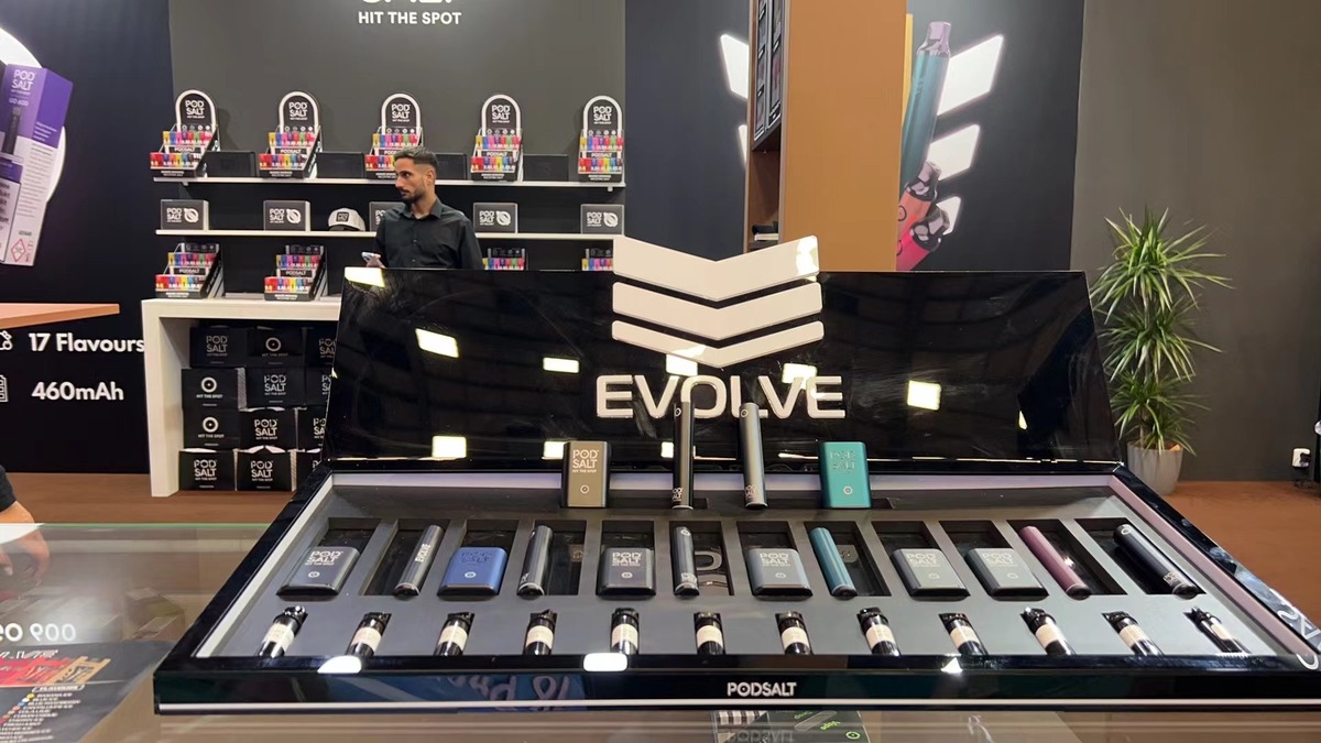 一次性電子煙與換彈式電子霧化煙的區別 一次性電子煙與換彈式電子霧化煙的區別